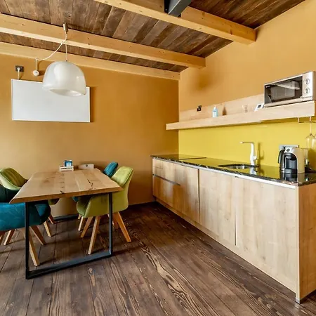 Hisa Zdravega Oddiha * Begunje pri Cerknici