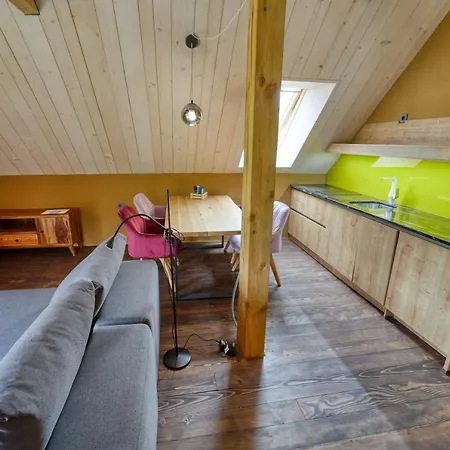 Hisa Zdravega Oddiha Begunje pri Cerknici