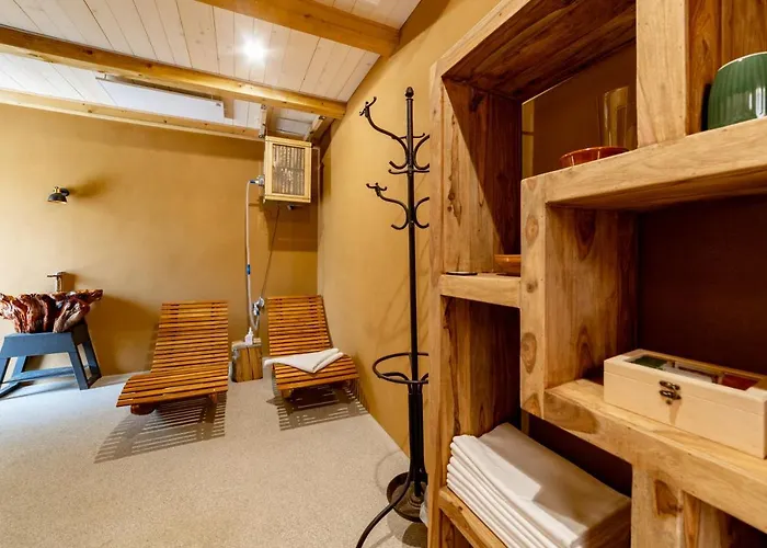 Hisa Zdravega Oddiha * Begunje pri Cerknici