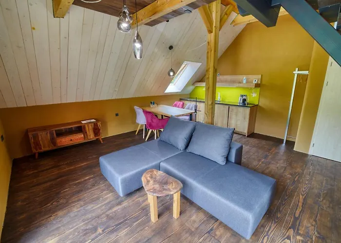 アパート Hisa Zdravega Oddiha *